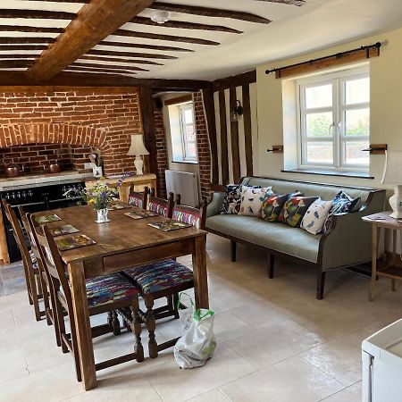 Dereham A Newly Renovated, Cosy Escape In The Beautiful Shepherd'S Cottage מראה חיצוני תמונה